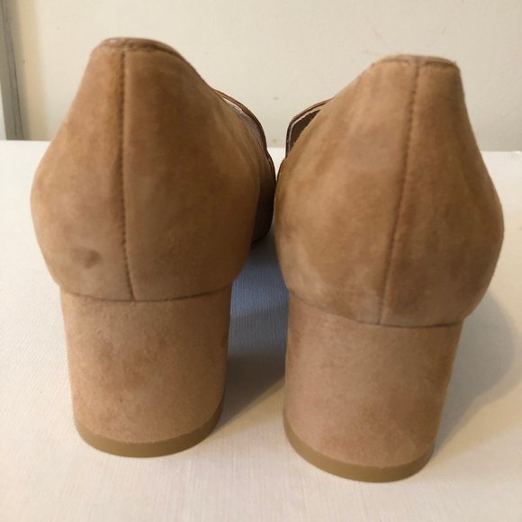 Stuart Weitzman "Riela" Suede Logo Pumps 7.5 M - Picture 4 of 10